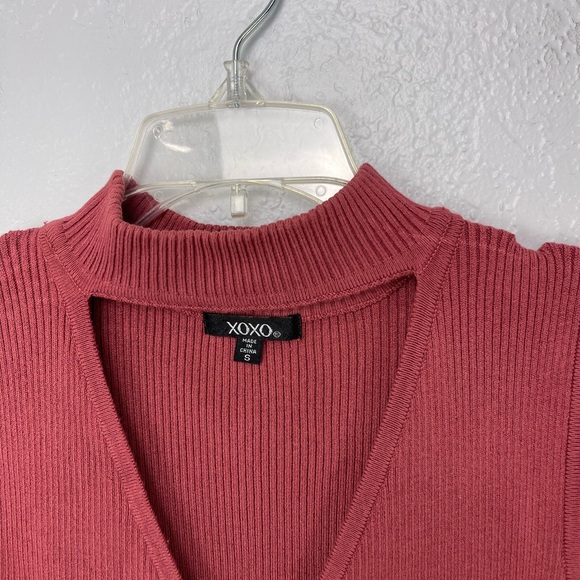 XOXO Dusty Rose Ribbed Knit Short Bodycon V-Neck Party Dress with Choker Collar - Picture 3 of 8